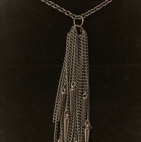 Avon Mark chain and spikes necklace adjustable clasp dark silver goth punk - Picture 2 of 5